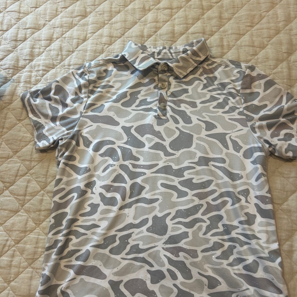 BURLEBO Boys' Gray and White Camouflage Polo